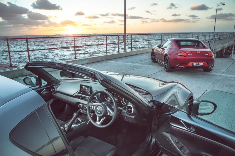 Интерьер Mazda MX-5 RF Limited Edition 2018 года  (AU) (фото 9 из 14)